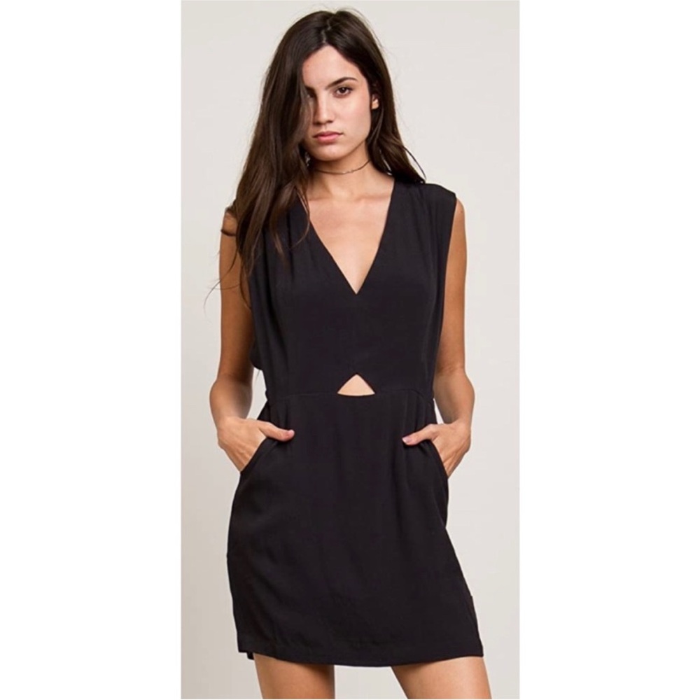 NWT RVCA Black Meecrow V-Neck Dress